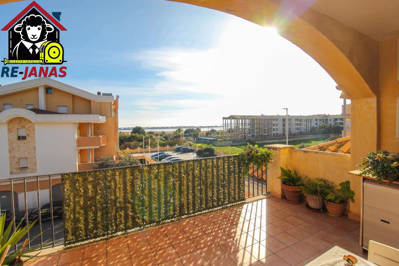 3غرفة شقة في Quartu Sant'Elena, Italy رقم 38526