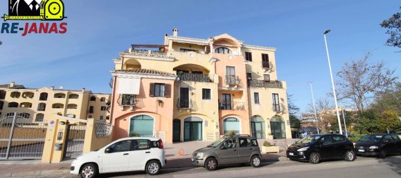 3غرفة شقة في Quartu Sant'Elena, Italy رقم 38526 21