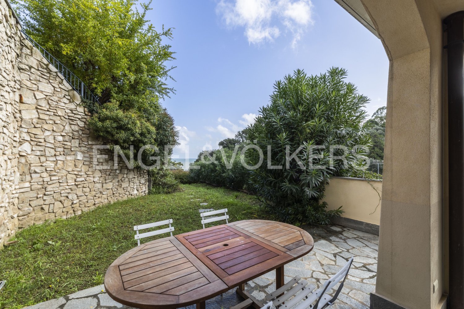 2 bedrooms Apartment in Spotorno, Italy No. 132153