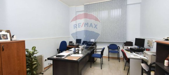 66m² Commercial property in Catania, Italy No. 268505 21