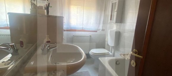 Apartamento de 4 dormitorios en Noventa Padovana, Italy No. 312528 8