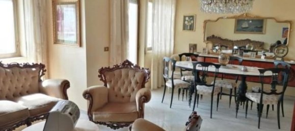 Apartamento de 4 habitaciónes en Palermo, Italy No. 253297 2