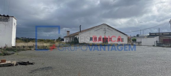 593m² Warehouse in Avis, Portugal No. 13188 2