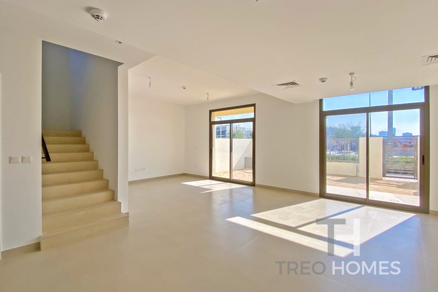 3 Schlafzimmer Stadthaus in Town Square, UAE, Nr. 28985