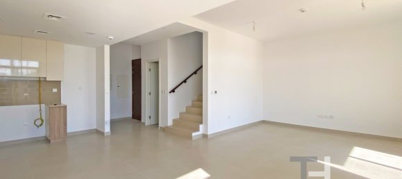 3 Schlafzimmer Stadthaus in Town Square, UAE, Nr. 28985 2