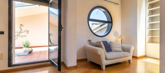 9 bedrooms House in Bologna, Italy No. 315878 2