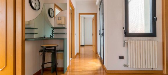 9 bedrooms House in Bologna, Italy No. 315878 12