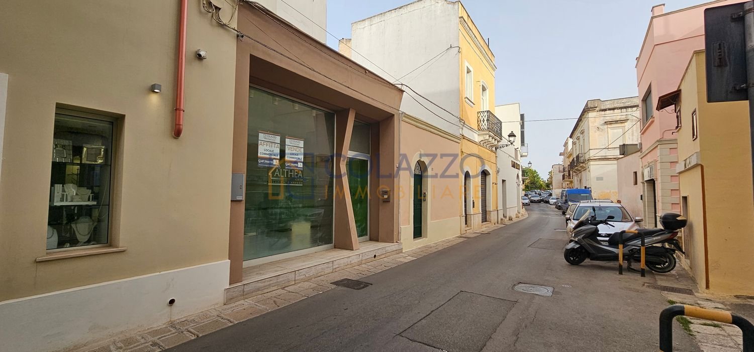 Коммерческая недвижимость 100м² в Casarano, Италия № 132182
