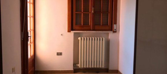 4 rooms House in Cellino San Marco, Italy No. 37458 27