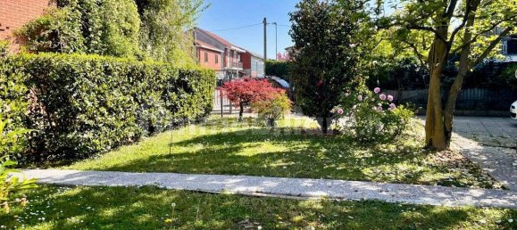 Villa de 4 dormitorios en Nichelino, Italy No. 129393 21