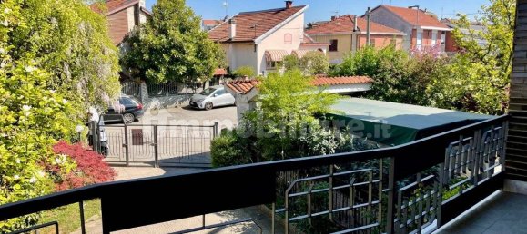 Villa de 4 dormitorios en Nichelino, Italy No. 129393 22