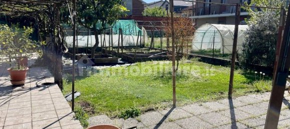 Villa de 4 dormitorios en Nichelino, Italy No. 129393 16