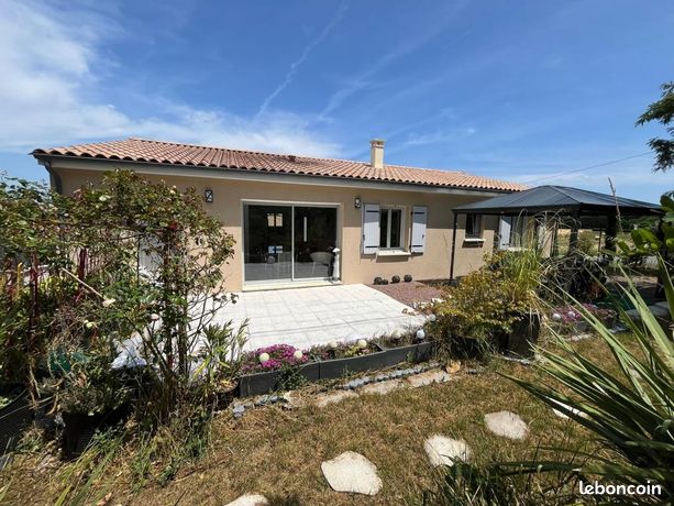 3 Schlafzimmer Haus in Charente, France, Nr. 309525