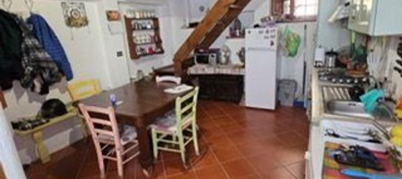 3 bedrooms House in Seravezza, Italy No. 363665 10