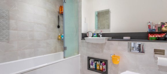 1 bedroom Apartment in Hounslow, United Kingdom No. 11057 6