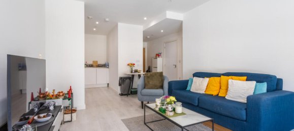 1 bedroom Apartment in Hounslow, United Kingdom No. 11057 9