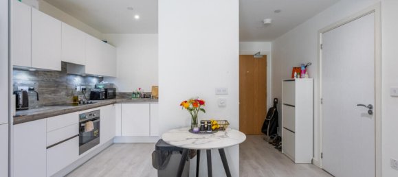 1 bedroom Apartment in Hounslow, United Kingdom No. 11057 11