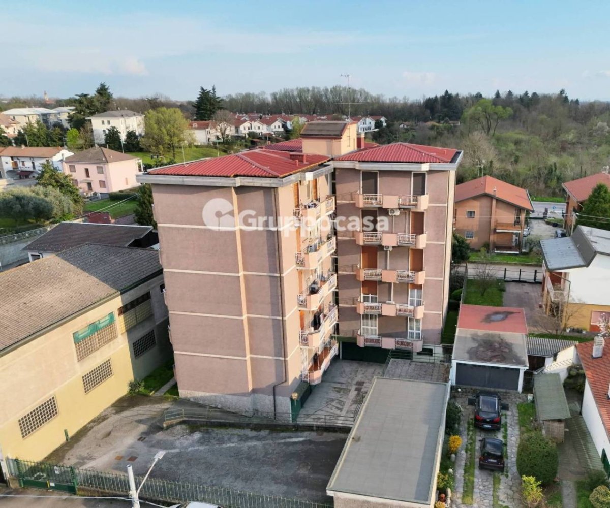 2 bedrooms Apartment in Boffalora sopra Ticino, Italy No. 183952