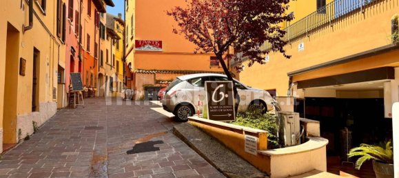 1 room Commercial property in Desenzano del Garda, Italy No. 296810 12