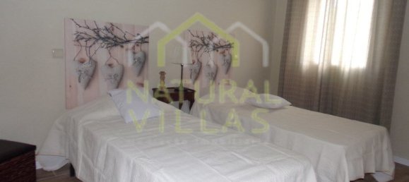 Villa de 4 dormitorios en Loule, Portugal No. 88719 12