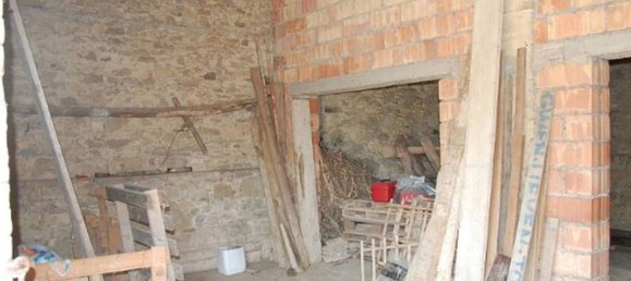 4 rooms Apartment in Umbertide, Italy No. 305359 9