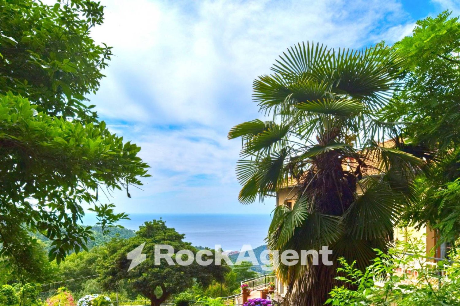 2 bedrooms Apartment in Varazze, Italy No. 271618