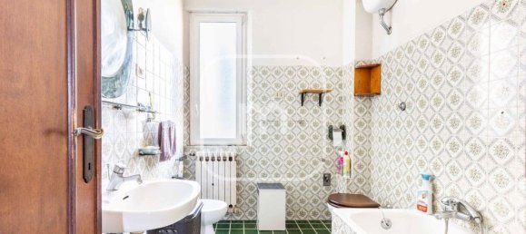 4 rooms Villa in Rome, Italy No. 11145 17