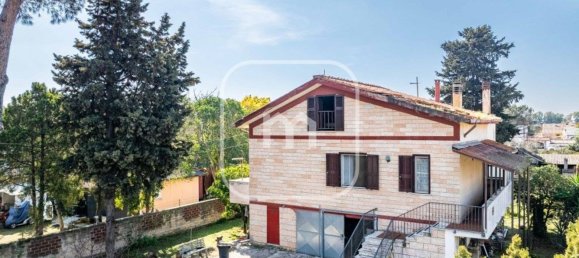 4 rooms Villa in Rome, Italy No. 11145 2