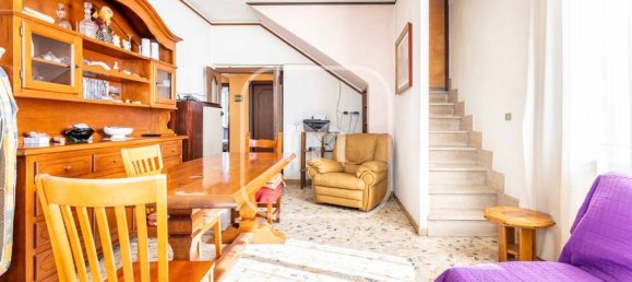 4 rooms Villa in Rome, Italy No. 11145 11