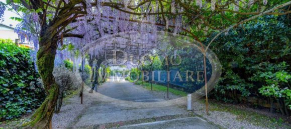 8 rooms Villa in Brescia, Italy No. 31932 32