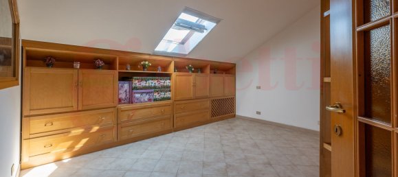 6-Zimmer Doppelhaus in Turin, Italy, Nr. 188712 29