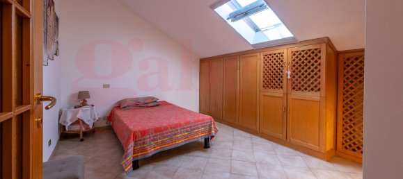 6-Zimmer Doppelhaus in Turin, Italy, Nr. 188712 28