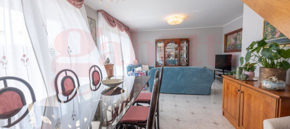 6-Zimmer Doppelhaus in Turin, Italy, Nr. 188712 2