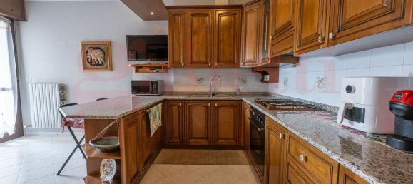 6-Zimmer Doppelhaus in Turin, Italy, Nr. 188712 10