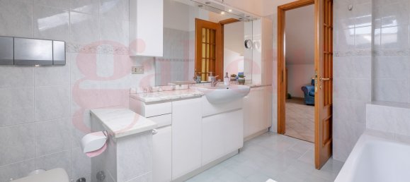 6-Zimmer Doppelhaus in Turin, Italy, Nr. 188712 33