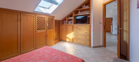 6-Zimmer Doppelhaus in Turin, Italy, Nr. 188712 27