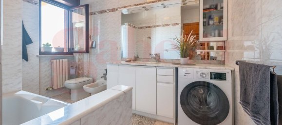 6-Zimmer Doppelhaus in Turin, Italy, Nr. 188712 19