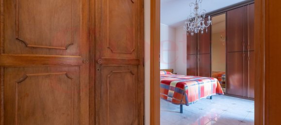 6-Zimmer Doppelhaus in Turin, Italy, Nr. 188712 14