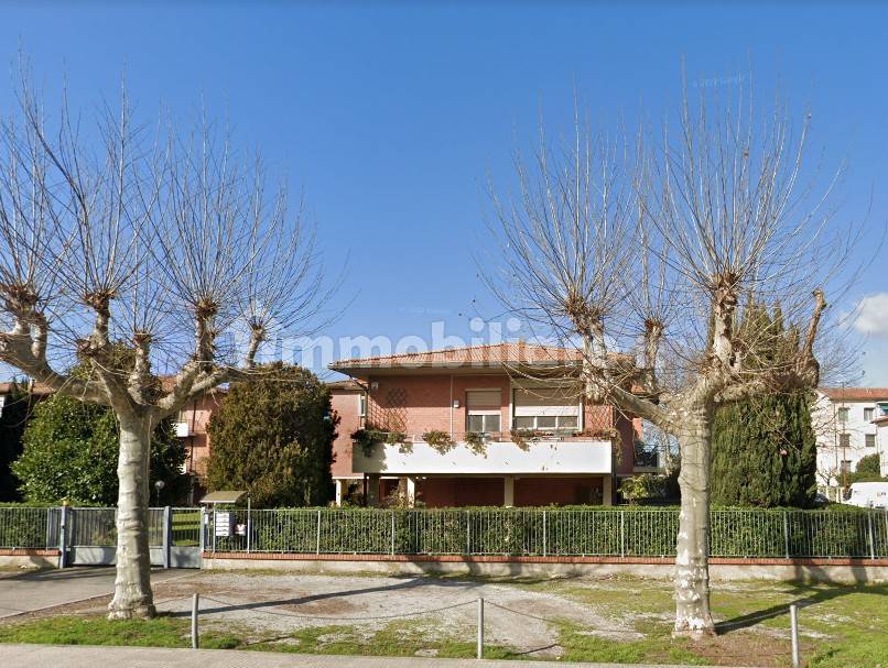 3 bedrooms Villa in Pisa, Italy No. 349655