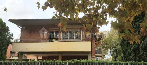 3 bedrooms Villa in Pisa, Italy No. 349655 4