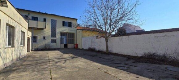  Land in Himberg, Austria No. 43741 6