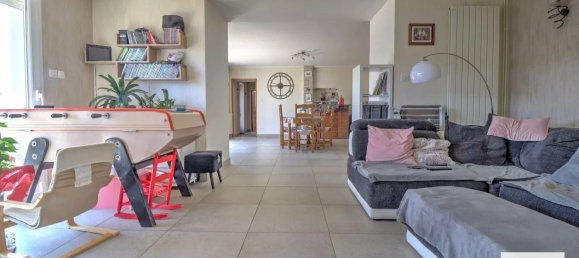 6 chambres Châteaux à Serpaize, France No. 355457 3