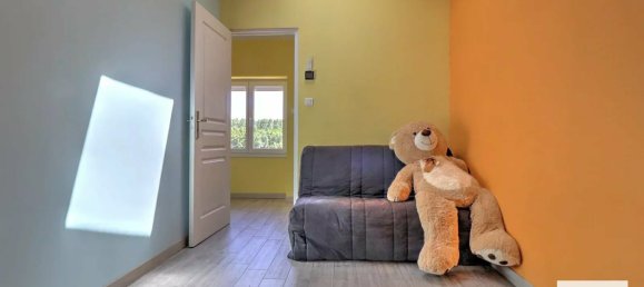 6 chambres Châteaux à Serpaize, France No. 355457 10