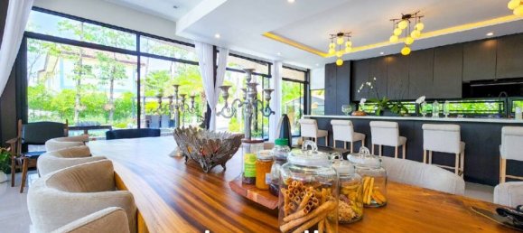 6 bedrooms Villa in Pattaya, Thailand No. 16765 10