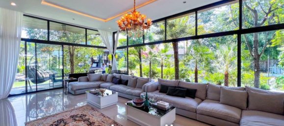 6 bedrooms Villa in Pattaya, Thailand No. 16765 3