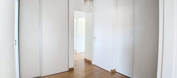 3 bedrooms Apartment in Corbeil-Essonnes, France No. 147721 7