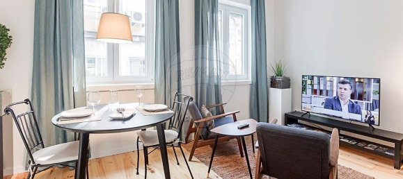 10 bedrooms Building in Porto, Portugal No. 132350 5