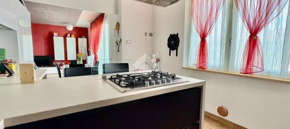 3 bedrooms Apartment in Calcinate, Italy No. 380823 5