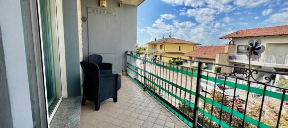 3 bedrooms Apartment in Calcinate, Italy No. 380823 11