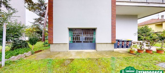 Дом с 8 комнатами в Нови Лигуре, Италия № 52053 7